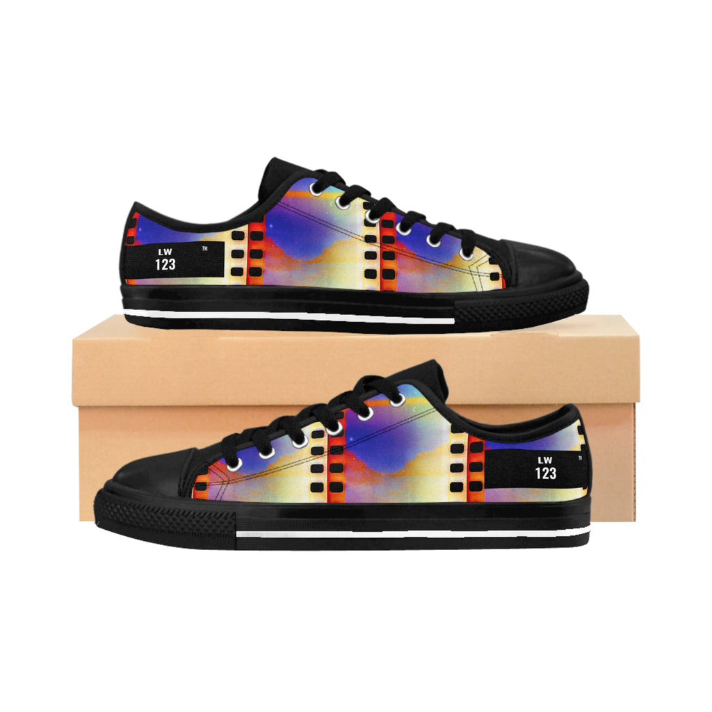 LW 123 Low Top Sneakers