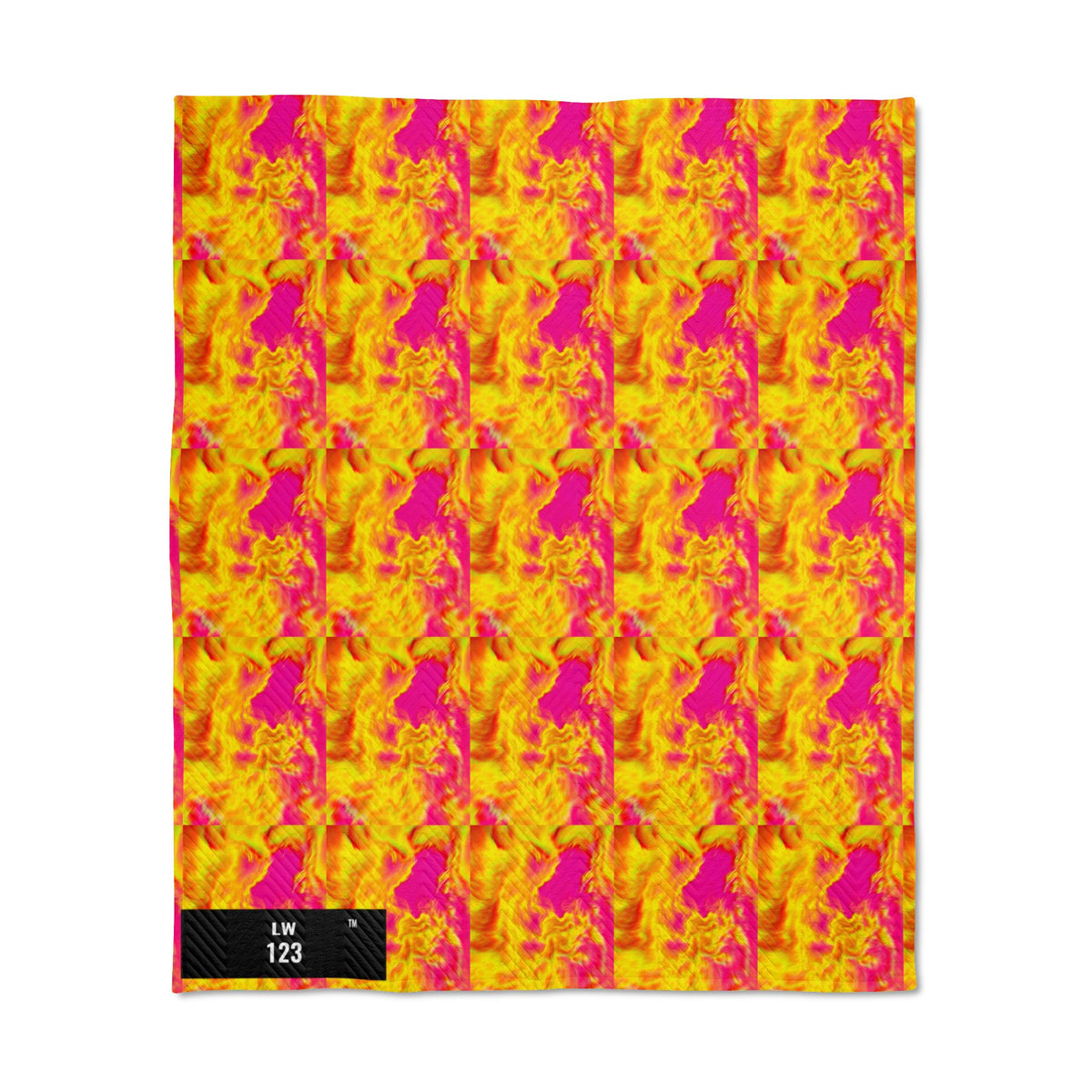 LW 123 Quilted Throw