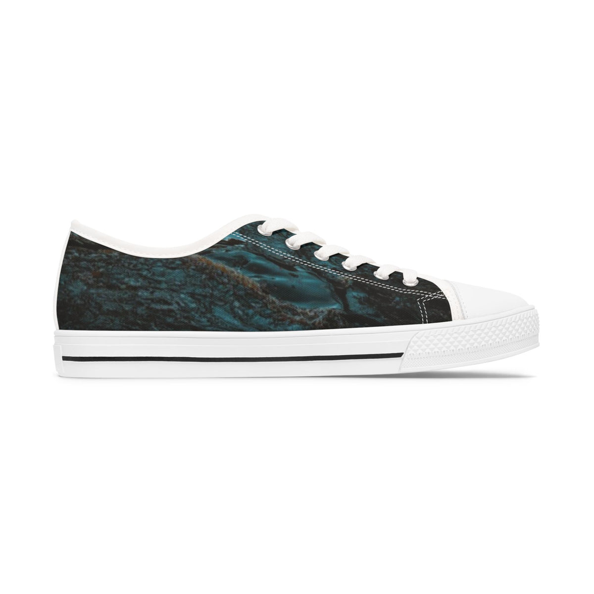 LW 123 Low Top Sneakers