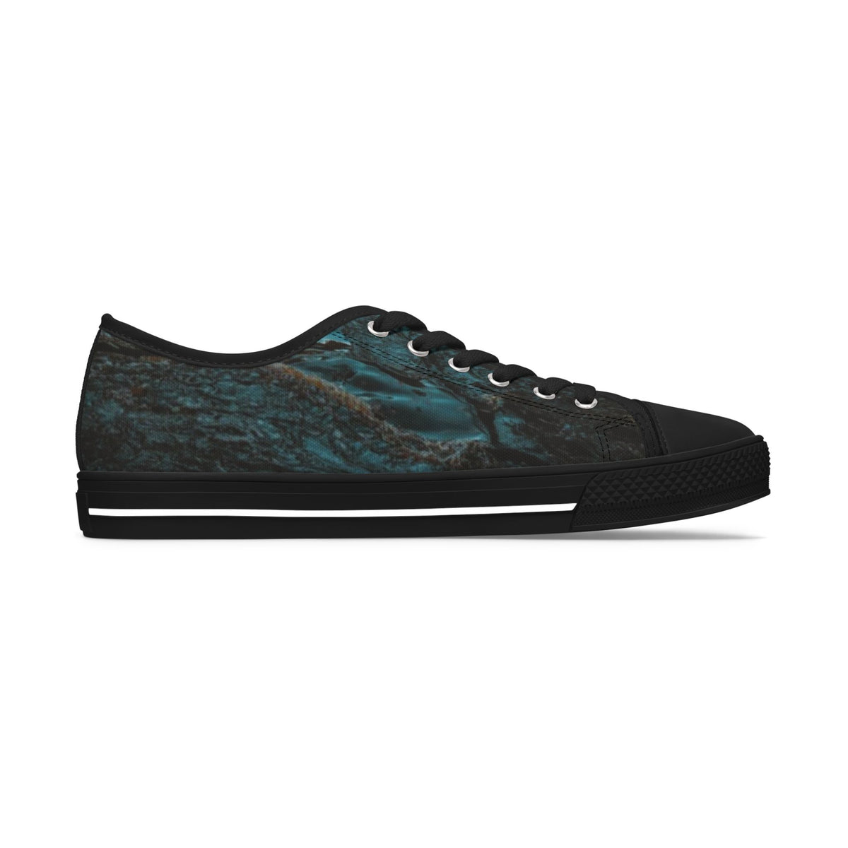LW 123 Low Top Sneakers