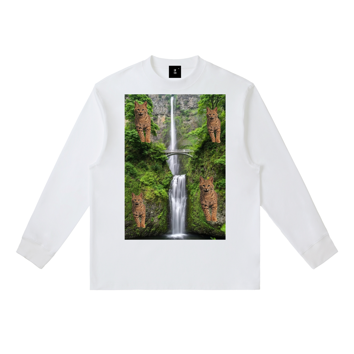 LW 123 Crewneck Long-Sleeve T-Shirt