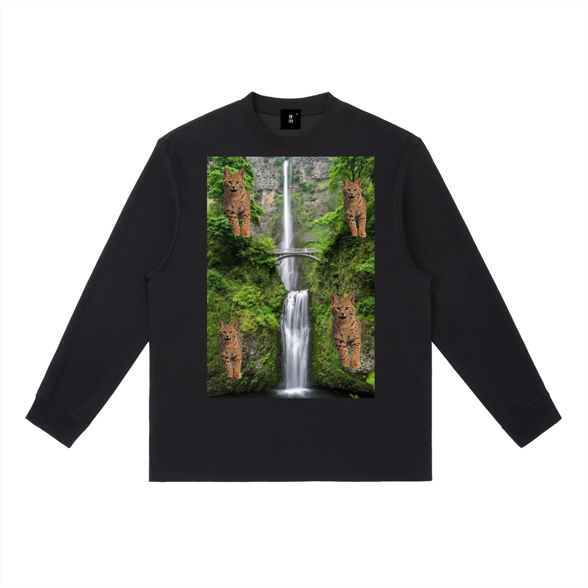 LW 123 Crewneck Long-Sleeve T-Shirt